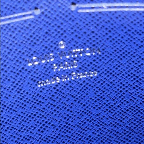 Louis Vuitton pouch - Picture 4 of 4